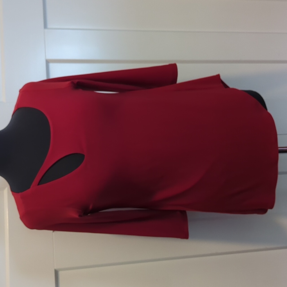 Size 2 Sympli top